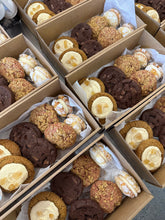 Load image into Gallery viewer, In person class - Christmas cookie box - 7/11

